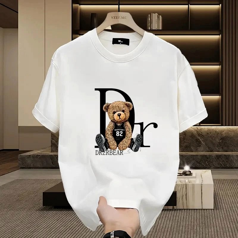 Recenze bílého trička Dior Bear Graphic: Volný střih, 230g bavlna, kontrola potisku